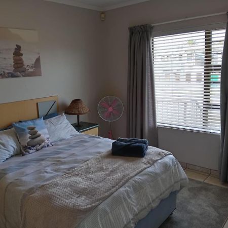 Sunset Sands Jeffreys Bay Bagian luar foto